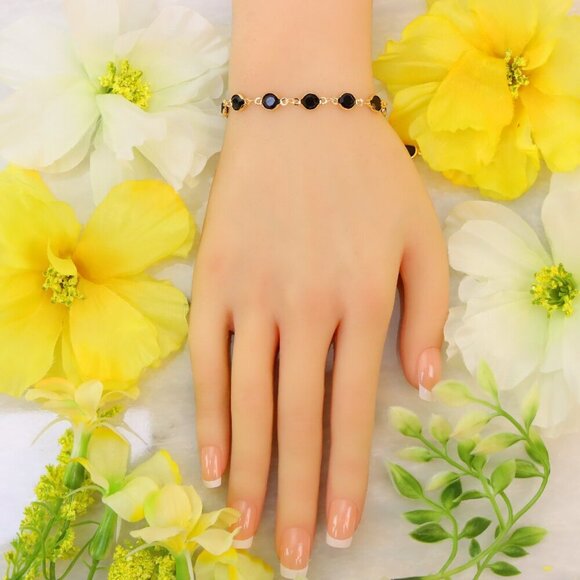 Minimalist Bracelet, Sleek & Modern Design, Women’s Fashion, YC110435-B - Picture 4 of 10